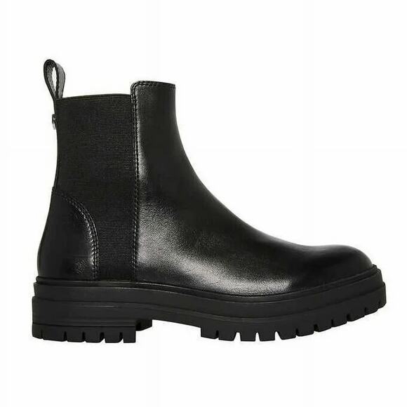 Steve Madden Shoes - Steve Madden Handout Chelsea Ankle Boots Size 7